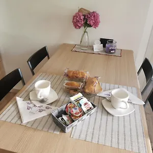 https://la-casa-de-nani.hotelinveneto.com